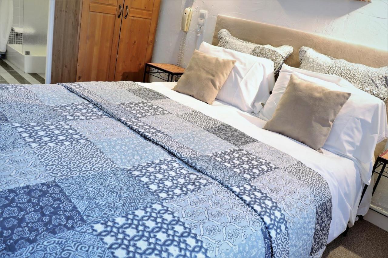 Logis Hotel Orly アレス エクステリア 写真